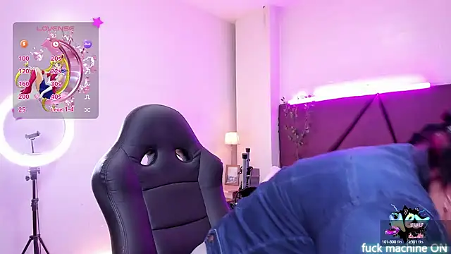 Karlee Greys  online show from 01-10-25, 08:15