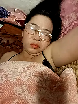 Sexy-asslove90 online show from 09-28-25, 06:57