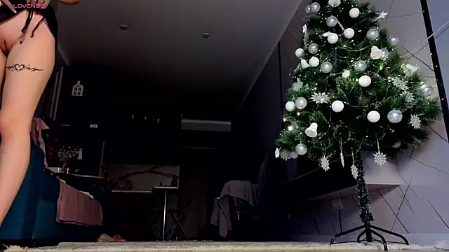 tinki winkii online show from 12-17-24, 01:05