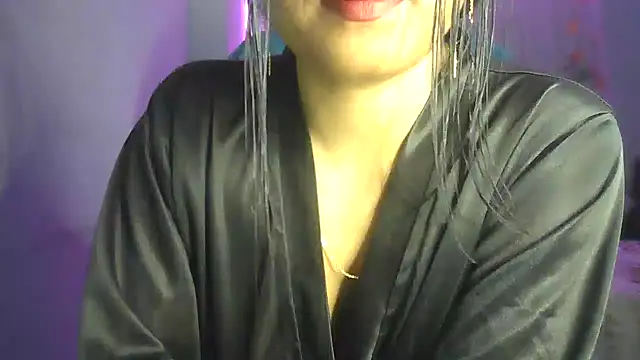 Snapshot of Queenhimanshi chatting on 02-02-25, 09:13 Queenhimanshi online show from 02-02-25, 09:13