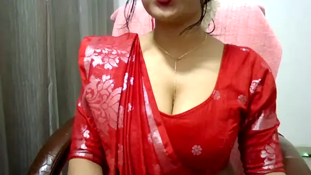 Snapshot of Queenhimanshi chatting on 11-26-25, 05:36 Queenhimanshi online show from 11-26-25, 05:36