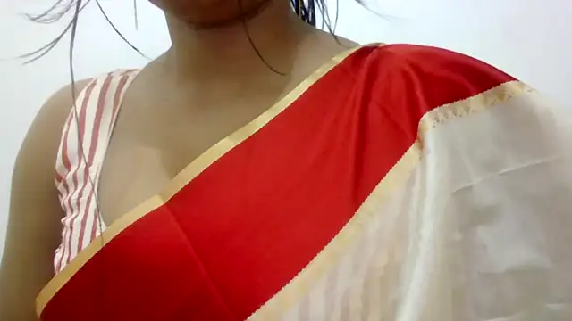 Snapshot of Queenhimanshi chatting on 11-29-25, 01:52 Queenhimanshi online show from 11-29-25, 01:52