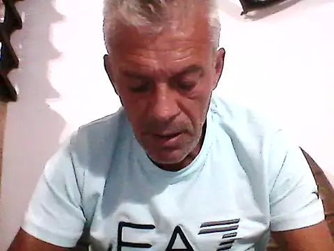Picolo4111 online show from 09-23-25, 08:01