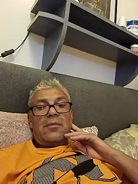 Picolo4111 online show from 09-27-25, 06:24