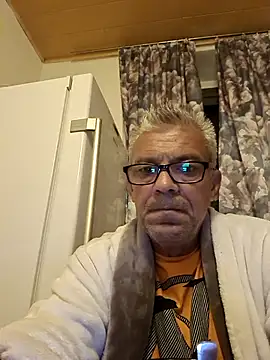 Picolo4111 online show from 09-29-25, 02:27