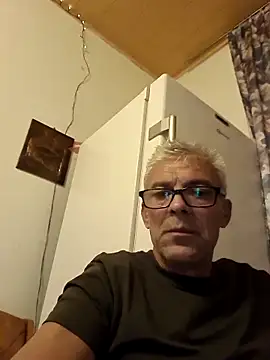 Picolo4111 online show from 10-03-25, 05:32