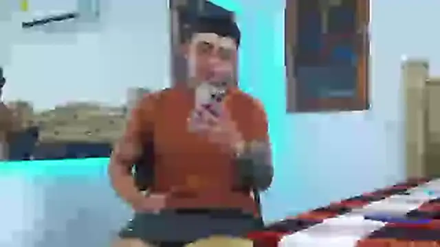 Snapshot of nino_rousse chatting on 11-11-25, 05:51 nino rousse online show from 11-11-25, 05:51