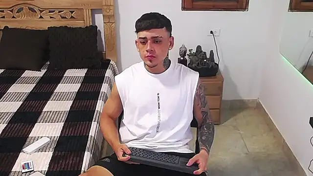 Snapshot of nino_rousse chatting on 11-20-25, 08:36 nino rousse online show from 11-20-25, 08:36