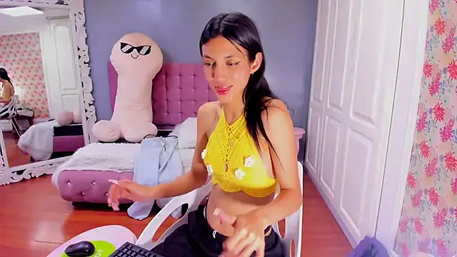 Snapshot of Iris_Stone_ chatting on 12-26-24, 11:57 Iris Stone online show from 12-26-24, 11:57