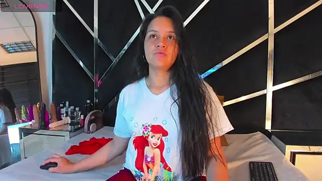 Ivanna18 x online show from 10-14-25, 03:40