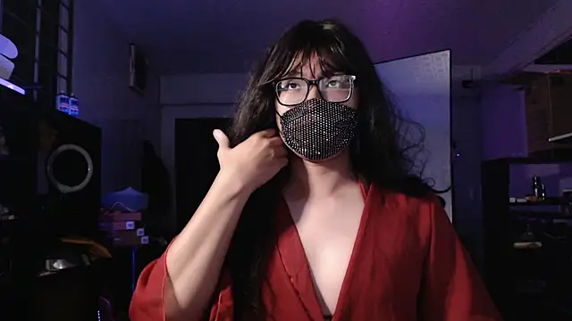 Snapshot of Erin_Song chatting on 10-25-25, 04:13 Erin Song online show from 10-25-25, 04:13