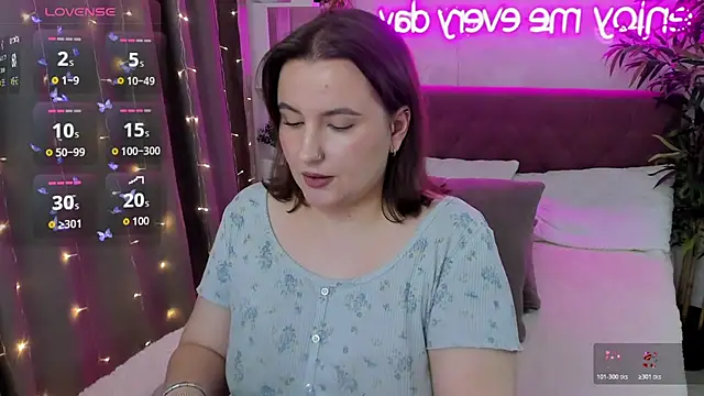 FeralPeach online show from 11-02-25, 06:16