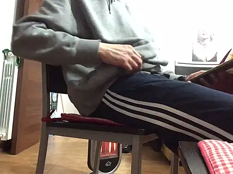 Snapshot of DragonPink chatting on 12-31-24, 09:50 DragonPink online show from 12-31-24, 09:50