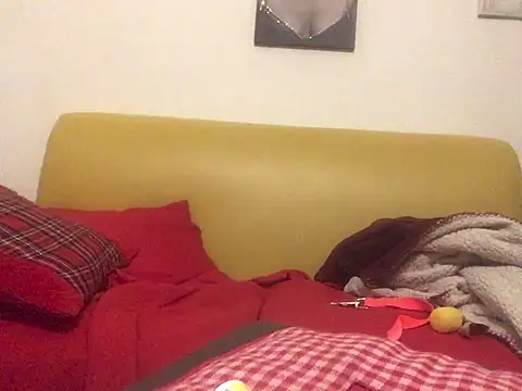 Snapshot of DragonPink chatting on 01-06-25, 10:58 DragonPink online show from 01-06-25, 10:58