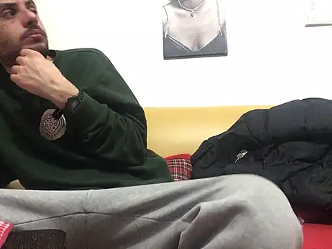 Snapshot of DragonPink chatting on 01-08-25, 11:09 DragonPink online show from 01-08-25, 11:09