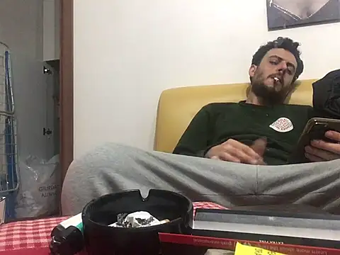 Snapshot of DragonPink chatting on 01-09-25, 02:33 DragonPink online show from 01-09-25, 02:33