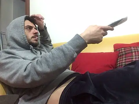 Snapshot of DragonPink chatting on 01-09-25, 11:24 DragonPink online show from 01-09-25, 11:24