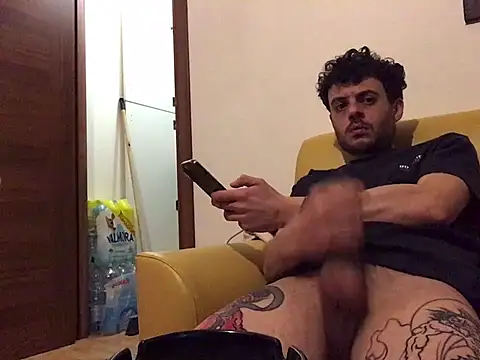 Snapshot of DragonPink chatting on 01-26-25, 03:38 DragonPink online show from 01-26-25, 03:38