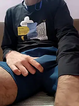 Collegeboywithbigweapan21 online show from 01-01-25, 06:16