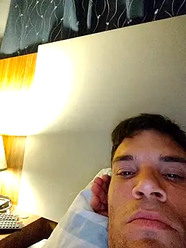 Snapshot of 719610 chatting on 11-06-25, 03:51 719610 online show from 11-06-25, 03:51