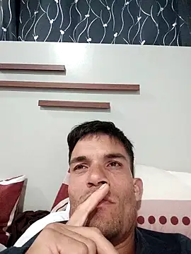 Snapshot of 719610 chatting on 11-10-25, 02:10 719610 online show from 11-10-25, 02:10