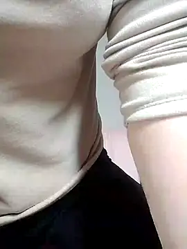 Snapshot of Rose_DiDi chatting on 02-04-25, 02:49 Rose DiDi online show from 02-04-25, 02:49