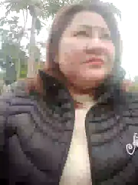 Snapshot of Rose_DiDi chatting on 02-06-25, 05:57 Rose DiDi online show from 02-06-25, 05:57