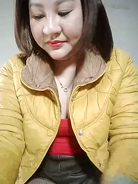 Snapshot of Rose_DiDi chatting on 02-14-25, 06:02 Rose DiDi online show from 02-14-25, 06:02