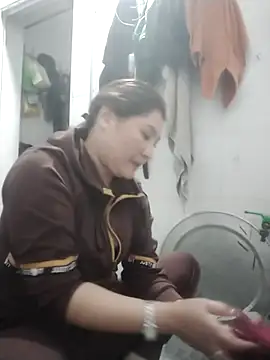 Snapshot of Rose_DiDi chatting on 02-26-25, 03:42 Rose DiDi online show from 02-26-25, 03:42