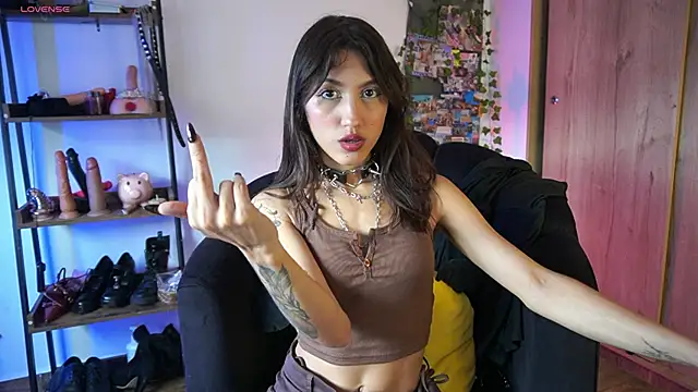 MissKorah online show from 11-19-25, 07:25