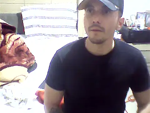 Snapshot of Terry_Bogardd chatting on 03-09-25, 01:04 Terry Bogardd online show from 03-09-25, 01:04