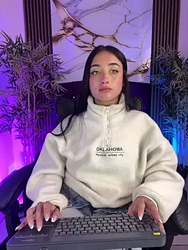 Snapshot of Ady_18 chatting on 02-07-26, 07:28 Ady 18 online show from 02-07-26, 07:28