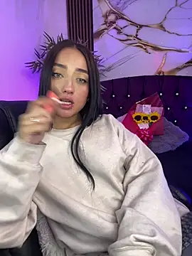 Snapshot of Ady_18 chatting on 02-13-26, 06:26 Ady 18 online show from 02-13-26, 06:26