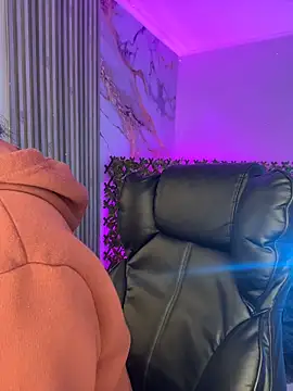 Snapshot of Ady_18 chatting on 03-21-26, 06:44 Ady 18 online show from 03-21-26, 06:44