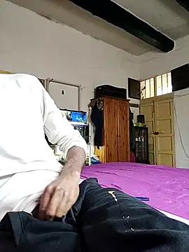 Snapshot of KeptupInosine chatting on 02-16-26, 01:40 KeptupInosine online show from 02-16-26, 01:40