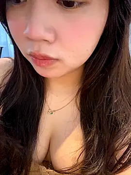 Hotellinh12 online show from 10-19-25, 07:31