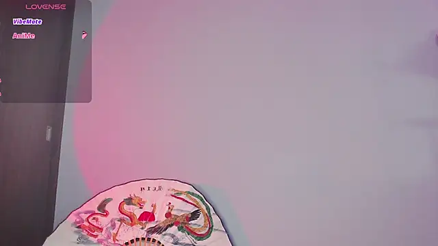 Snapshot of catipetite chatting on 12-11-24, 06:36 catipetite online show from 12-11-24, 06:36