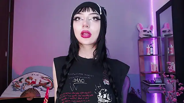 Snapshot of catipetite chatting on 02-01-25, 04:14 catipetite online show from 02-01-25, 04:14