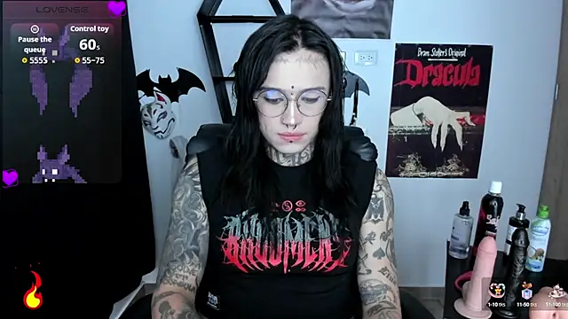 Goth ink online show from 09-28-25, 08:14