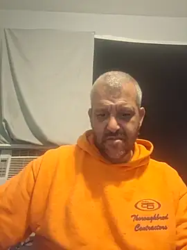 Snapshot of silkstroker6981 chatting on 11-10-25, 11:15 silkstroker6981 online show from 11-10-25, 11:15