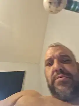 Snapshot of silkstroker6981 chatting on 01-13-26, 10:42 silkstroker6981 online show from 01-13-26, 10:42