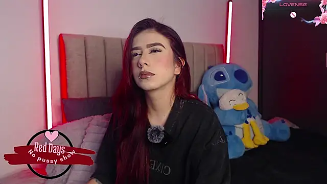 Snapshot of Your_rosalie chatting on 11-21-25, 03:49 Your rosalie online show from 11-21-25, 03:49