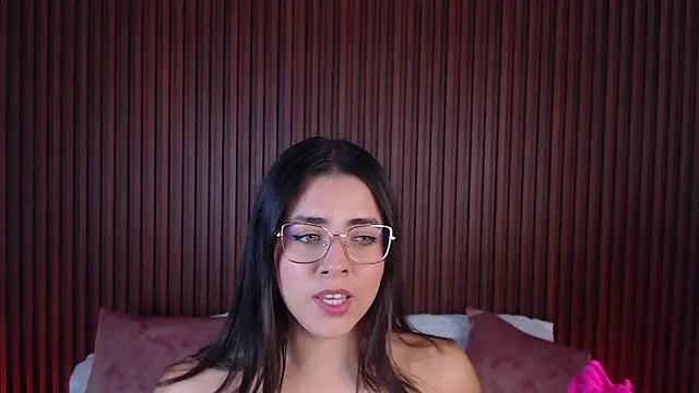 lizowenn  online show from 03-15-25, 01:29