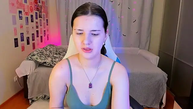 Vanessa Verona online show from 01-07-25, 09:14
