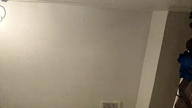 Snapshot of Clearlytothepoint420 chatting on 10-21-25, 11:33 Clearlytothepoint420 online show from 10-21-25, 11:33