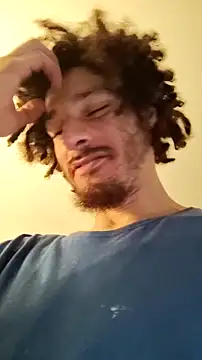 Snapshot of Clearlytothepoint420 chatting on 10-24-25, 09:33 Clearlytothepoint420 online show from 10-24-25, 09:33