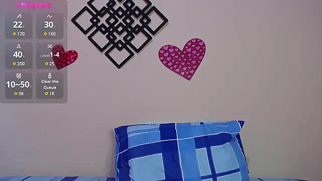 Snapshot of blue_violette_ chatting on 03-11-25, 07:25 blue violette online show from 03-11-25, 07:25