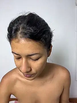 Snapshot of Valentinabaker chatting on 11-03-25, 09:32 Valentinabaker online show from 11-03-25, 09:32