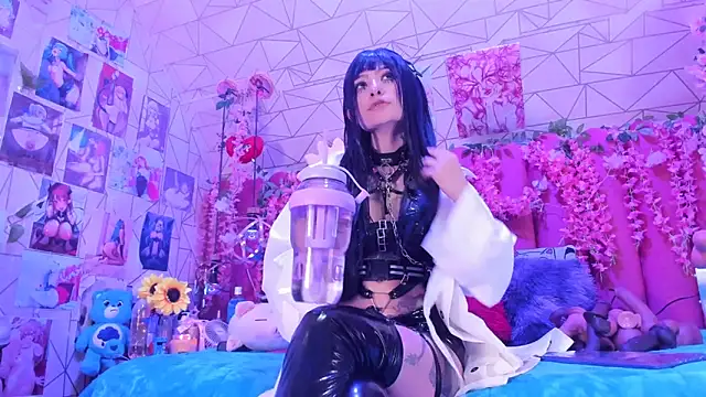 Alicebenett online show from 04-16-26, 11:18