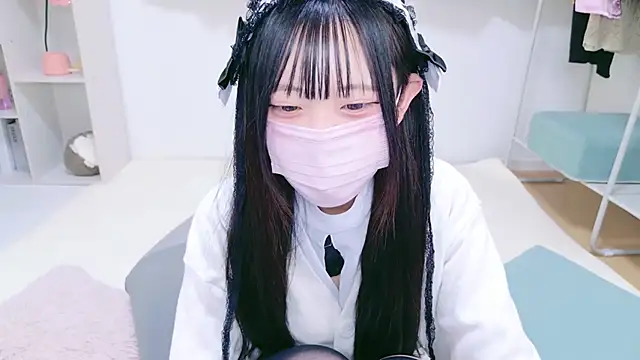 Suzu ch xx online show from 12-15-24, 04:37